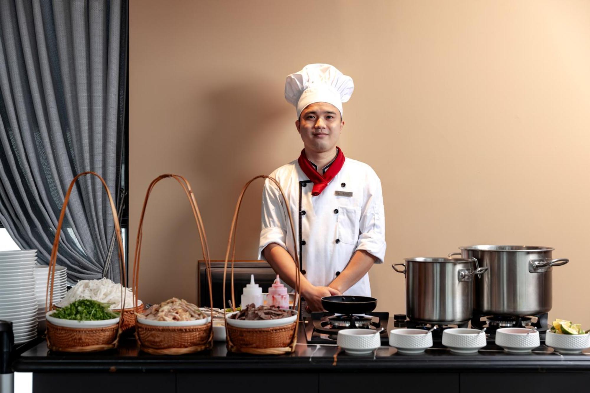 La Siesta Classic Hang Thung Hanoi Exterior foto A live kitchen at a hotel