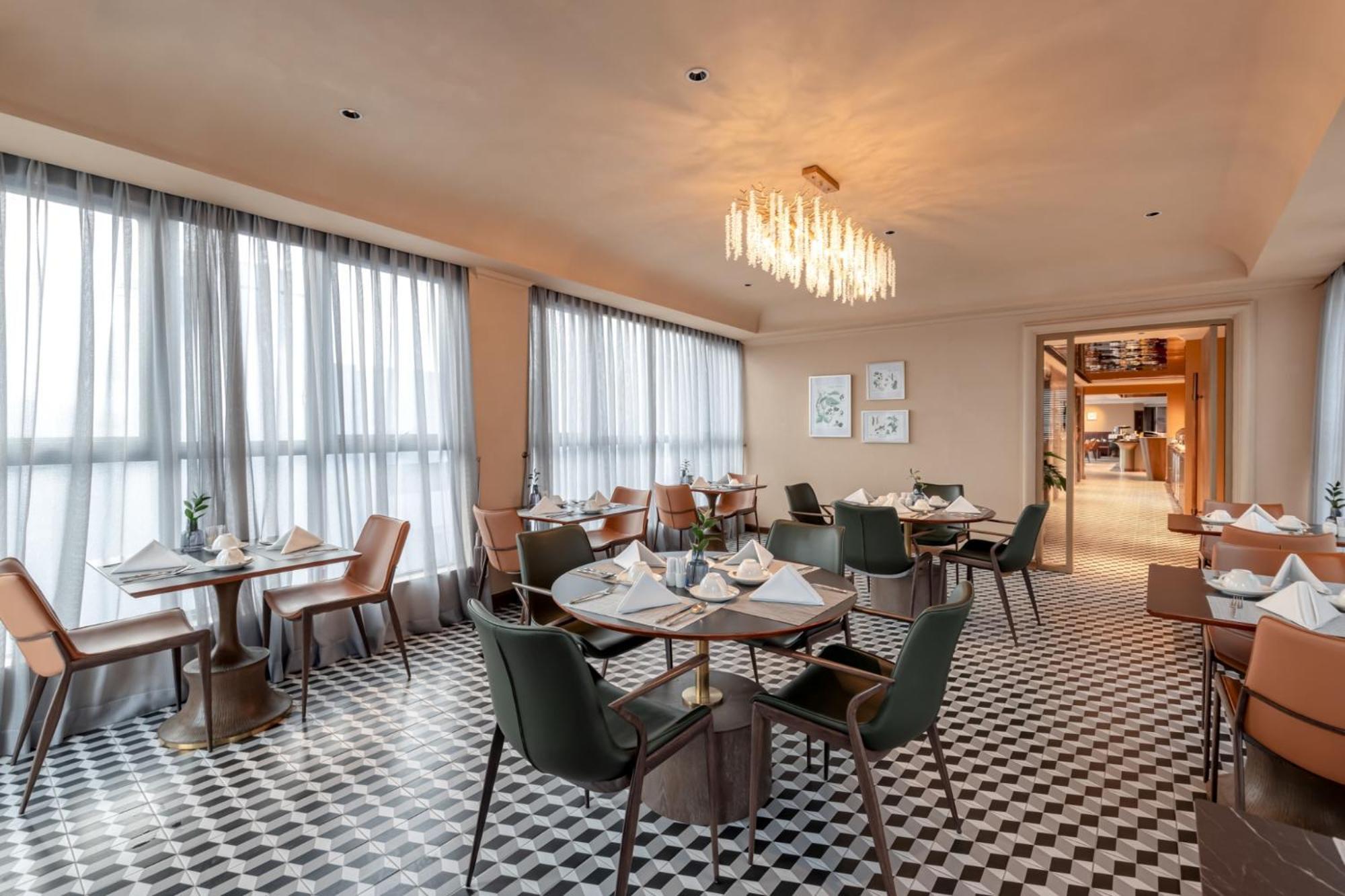 La Siesta Classic Hang Thung Hanoi Exterior foto The Club at Hong Kong International Airport